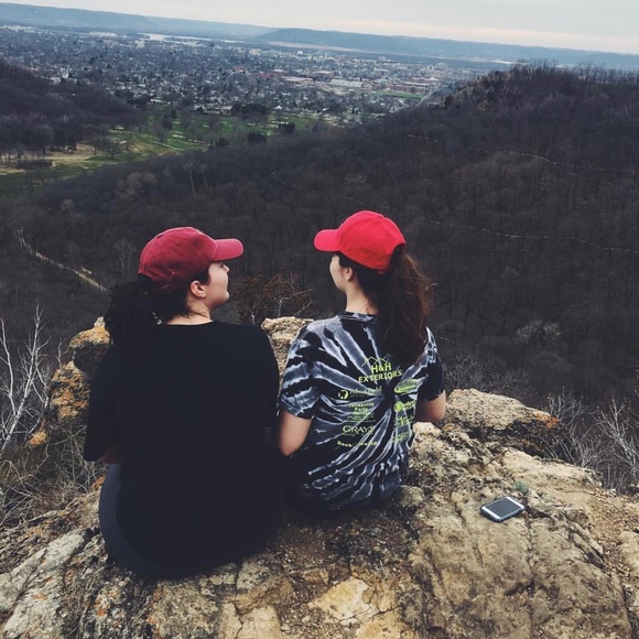 Meet your Posher, Jessica - Picture 2 of 4